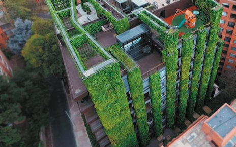 Barcelona producirá alimentos en "muros verdes" urbanos